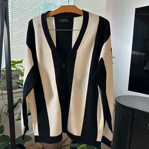 Drop shoulder Zara stripe cardigan size M cream & black
